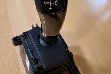 BMW F10 F11 joystick automata váltó váltókulissza eladó.