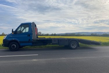 Ha autómentésről vagy furgonmentésről van szó, ne hagyd, hogy az úton rekedés bosszúságot okozzon. Az "Mészáros Autómentő Kft." segít, ha bármilyen autószállítási problémád merülne fel az Dömös, Pilismarót, Pilisszentlászló térségben. Non-stop, az év minden napján elérhető vagyunk, hogy segítsünk elszállítani autódat vagy furgonodat a baleseti helyszínről vagy a meghibásodás helyszínéről.

Szakértő csapatunk és modern eszközeink garantálják, hogy autód vagy furgonod biztonságban érkezzen a kijelölt helyre. Az "Mészáros Autómentő Kft." minden esetben azonnal reagál, hogy minél hamarabb eljuthassunk hozzád és megoldhassuk a problémát.

Az "Mészáros Autómentő Kft." magas szintű szolgáltatást nyújt, versenyképes árakon és rugalmas ügyfélszolgálattal. Bármilyen speciális igényed van, mi minden esetben alkalmazkodunk az ügyfelek egyedi kéréseihez.

Ne várj tovább! Ha autómentésre vagy furgonmentésre van szükséged, hívj minket bizalommal az "Mészáros Autómentő Kft."-t. Bízd ránk autószállítási feladataidat és nyugodtan indulj el utadra az Dömös, Pilismarót, Pilisszentlászló térségben!

https://024automentes.hu/domos-pilismarot-pilisszentlaszlo/

Mészáros Autómentő Kft.
Tel: 06 209188 649. 