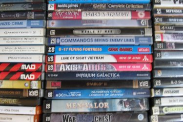 Árak: 500-3000 Ft, átadás csak személyesen Budapesten.
A Gyűrűk Ura - a Király visszatér
Acaron Collections (Patrician III, Port Royale, Tortuga)
Axis and Allies (Atari)
Baldur's Gate II - Throne of Bhaal
Baldur's Gate 4 in 1 box set (BG, Tales of the Sword Coast, BG2, BG2 -Throne of Bhaal)
Brothers in Arms - Road to Hill 30
B-17 Flying Fortress-The Mighty 8th
Cossacks 2 Gold (2 in 1; Battle for Europe + Napoleonic Wars)
Codename:Panzers - Phase 1
Commandos 1
Day of Defeat
Defender of the Crown - Heroes Live Forever
Diablo II
Dungeon Siege: Legends of Aranna
Faces of War
Fallout Classic Collection (Fallout, Fallout Tactics, Fallout 2)
Gangsters - Organized Crime 1
Gary Grigsby's World at War
Heroes 4 - Might and Magic (magyar nyelvű)
Homewrold 1
Icewind Dale 3 in 1 box set (magyar nyelvű)
Il-2 Sturmovik: Forgotten Battles
Il-2 Sturmovik: Pacific Fighters 
Imperium Galactica II. (magyar nyelvű)
Jane's Attack Squadron
Line of Sight - Vietnam
The Lord of the Rings: The Fellowship of the Ring
The Lord of the Rings: War of the Ring
Might and Magic VIII
Medal of Honor Airborne (magyar felirattal)
Medal of Honor War Chest 
Men of Valor
Might and Magic VIII
Might and Magic IX
Patrician II
Praetorians*
Silent Hunter 4 (magyar felirattal)
Starcraft 1 + Brood War expansion set
Superbike World Championship
Swashbucklers
The Golden Horde
The Guild: Complete Collection
Total War: Shogun 2 Gold Edition (Shogun 2, Rise of the Samurai, Fall of the Samurai)
World War 1 (1C Company)




