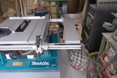 Makita 2704 asztali körfűrész