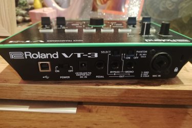 Roland Vt-3 voice transformer