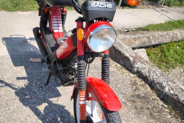 Az ár megegyezés alapján csak és kizárólag  telefonos egyeztetéssel!

Simson Start 1971-es évjáratú. Üzemképes!
Sax kismotor kb 40 éves. Üzemképes!
Honda Shadov 1984-es. Üzemképes! Érvényes műszakival és biztosítással rendelkezik!

További információért kérem csak és kizárólag telefonon érdeklődjön!

Telefonszám:+36 30 306 2116

Az ár megegyezés alapján csak és kizárólag  telefonos egyeztetéssel!