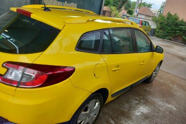 Eladó Renault megane 1.5dci kitűnő állapotban lévő gépkocsim, frissen szervizelt több infó telon 06302286245