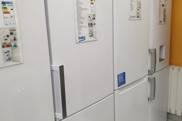 Beko RCSA330K31W alulfagyasztós hűtőszekrény