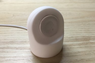 Eladó Apple Watch okosórához új vezeték nélküli töltőkábel.
Színe: fehér és fekete
Csatlakozás: USB
Kábel hossz: 1 méter

Ára: 2490 Ft

Külön kapható hozzá való szilikon asztali tartó is (sima és macis formában). Ezek színe: fehér, szürke, fekete.
Sima szilikon tartó ára: 1990 Ft
Macis szilikon tartó ára: 2490 Ft

Erről a töltőről bővebben:
https://happywatch.hu/termek/apple-watch-toltokabel/

Előre utalást követően Foxposttal vagy postával is tudom küldeni.