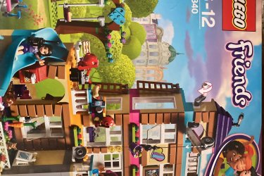 Lego friends 25 doboz ömlesztve