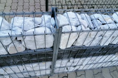 Gabion kőkerítés, kerítéspanel, vadháló, drótfonat, drótháló, kerítés oszlop